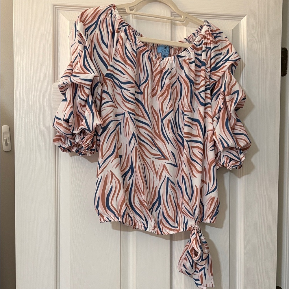 CeCe Women's Blouse with Pink and Blue Abstract Design M